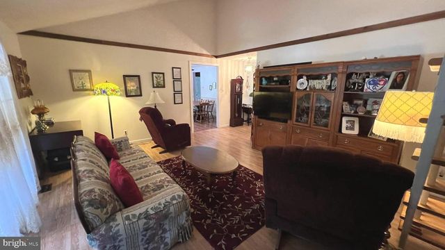 723 KETTLE RUN RD, Marlton, NJ 08053