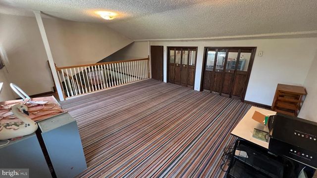 723 KETTLE RUN RD, Marlton, NJ 08053