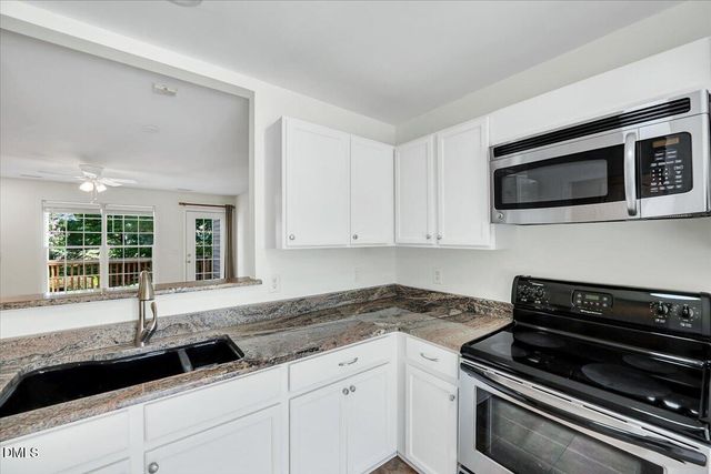 204 Knightsborough Way, Apex, NC 27502