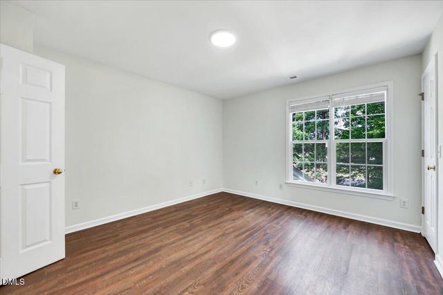 204 Knightsborough Way, Apex, NC 27502