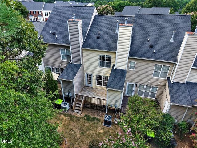204 Knightsborough Way, Apex, NC 27502