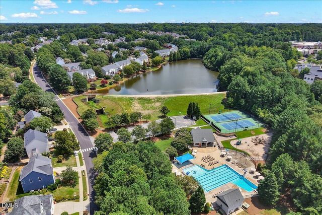 204 Knightsborough Way, Apex, NC 27502
