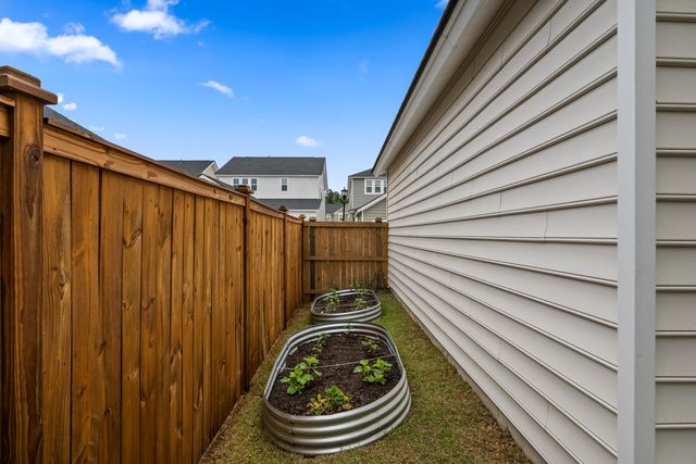 890 Clay Field Trail, Summerville, SC 29485