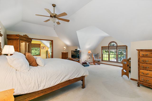 2617 Crystal Way, Crystal Lake, IL 60012