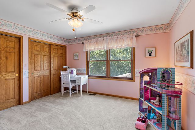 2617 Crystal Way, Crystal Lake, IL 60012