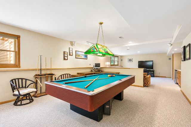 2617 Crystal Way, Crystal Lake, IL 60012