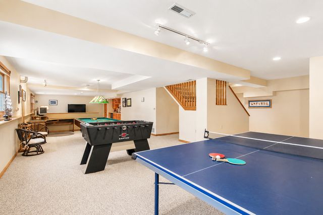 2617 Crystal Way, Crystal Lake, IL 60012