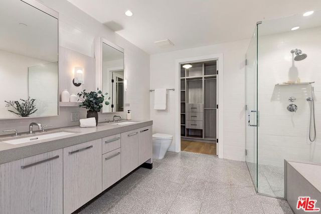 10777 Wilshire Boulevard 409, Los Angeles, CA 90024