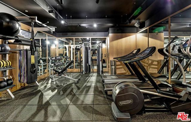 10777 Wilshire Boulevard 409, Los Angeles, CA 90024