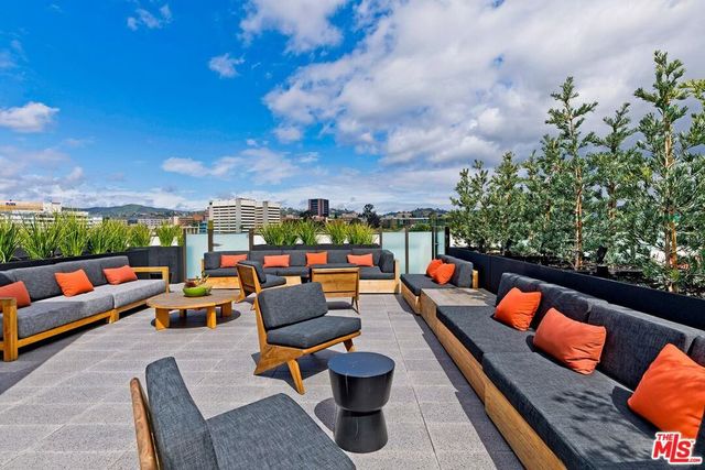 10777 Wilshire Boulevard 409, Los Angeles, CA 90024