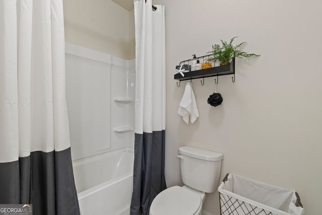 180 Logan Pass Drive 186A, Loganville, GA 30052