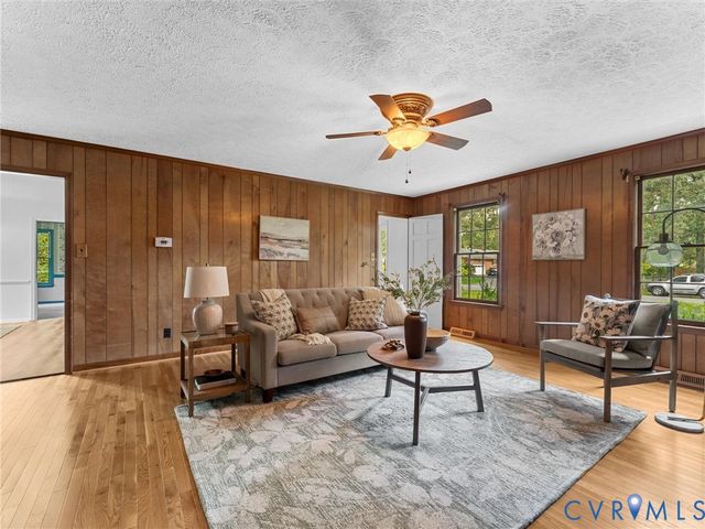 3610 Castlebury Dr, Chester, VA 23831