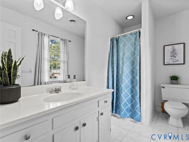 3610 Castlebury Dr, Chester, VA 23831