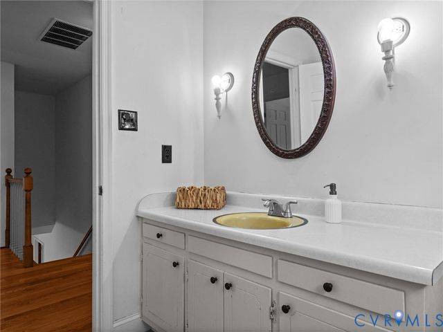 3610 Castlebury Dr, Chester, VA 23831