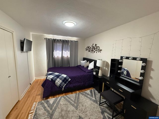 868 Charles Av S, Salem, OR 97302