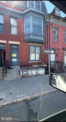 204 S DUKE ST, York, PA 17401
