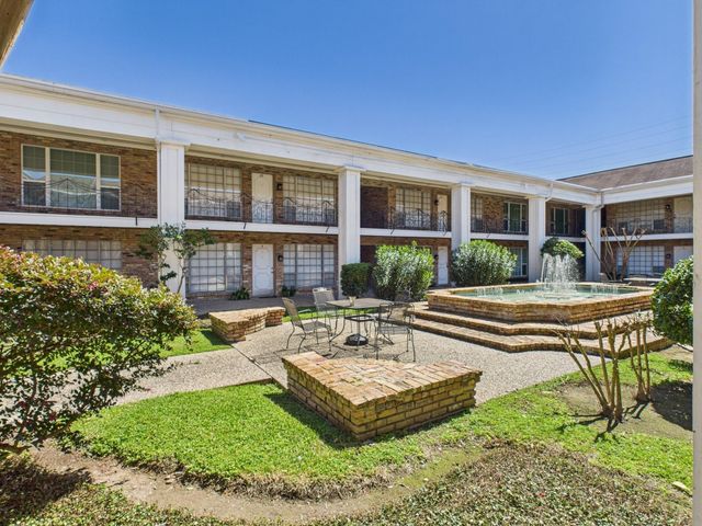 5343 Richmond Avenue 21, Houston, TX 77056