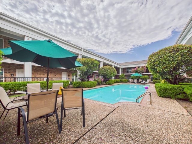 5343 Richmond Avenue 21, Houston, TX 77056