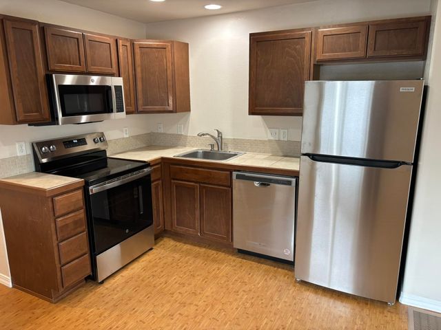 708 E Providence Ave, Spokane, WA 99207