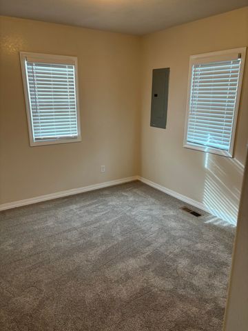 708 E Providence Ave, Spokane, WA 99207