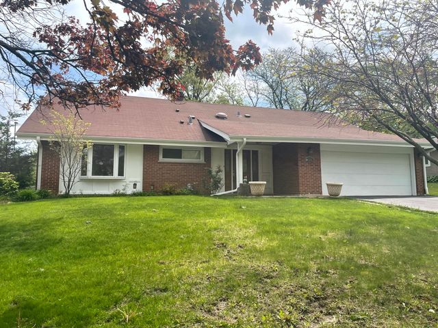 2S525 Lloyd Avenue, Lombard, IL 60148