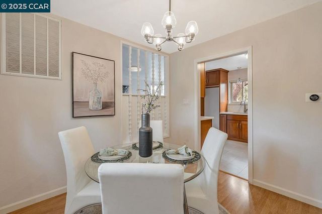 2022 Ascot Dr, Moraga, CA 94556