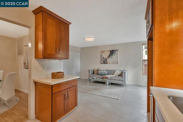 2022 Ascot Dr, Moraga, CA 94556