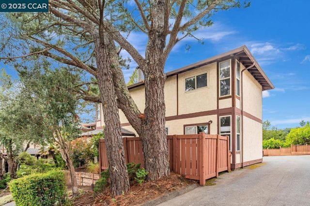 2022 Ascot Dr, Moraga, CA 94556