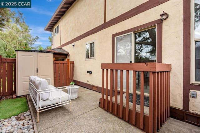 2022 Ascot Dr, Moraga, CA 94556