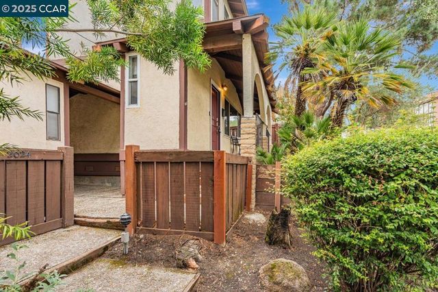 2022 Ascot Dr, Moraga, CA 94556