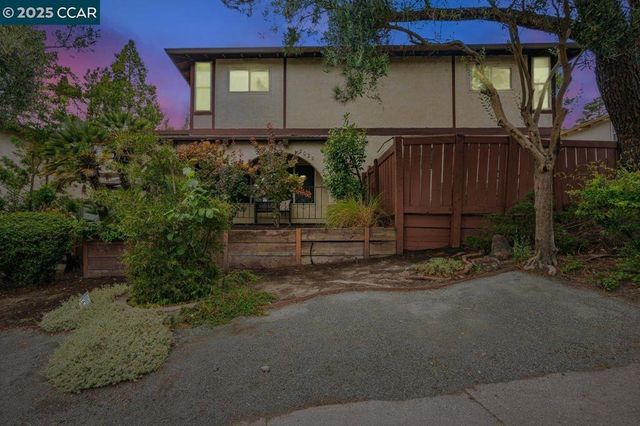 2022 Ascot Dr, Moraga, CA 94556