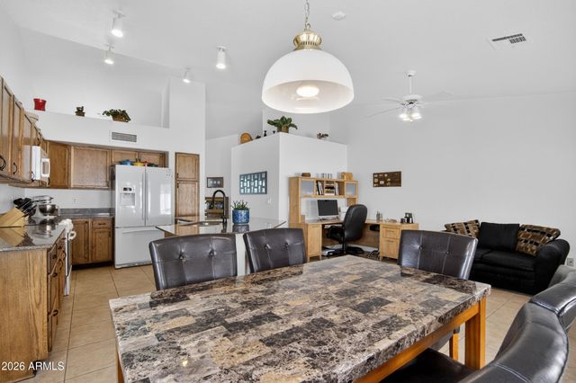 6942 W VIA DEL SOL Drive, Glendale, AZ 85310