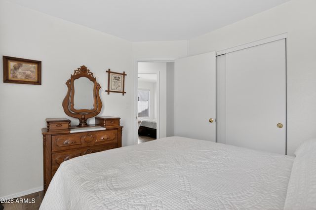 6942 W VIA DEL SOL Drive, Glendale, AZ 85310