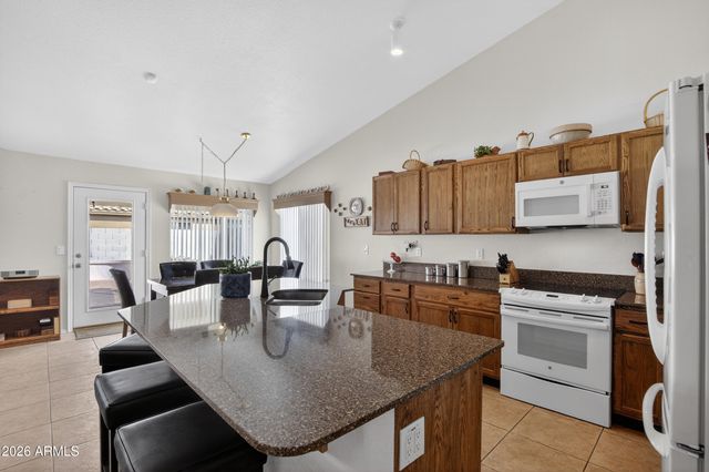 6942 W VIA DEL SOL Drive, Glendale, AZ 85310