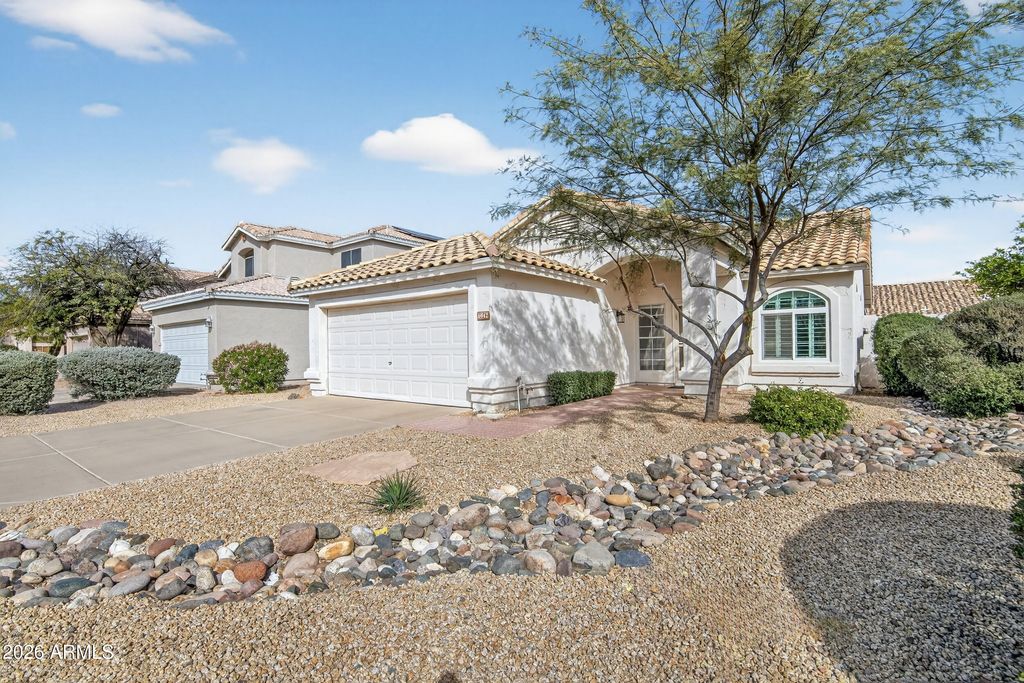 6942 W VIA DEL SOL Drive, Glendale, AZ 85310