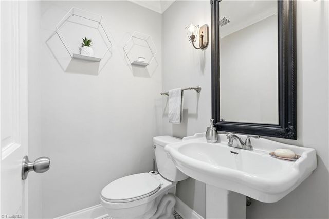 431 Lynn Avenue, Winston-salem, NC 27104