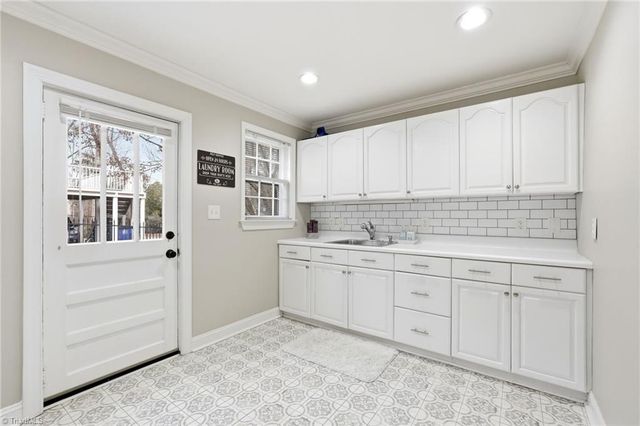 431 Lynn Avenue, Winston-salem, NC 27104