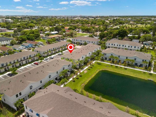 353 NW 8th Court, Pompano Beach, FL 33060