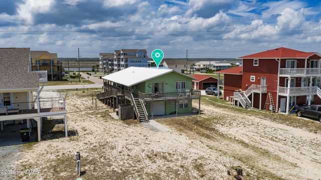 225 Sea Shore Drive, N Topsail Beach, NC 28460