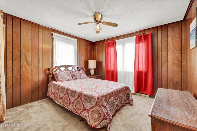 225 Sea Shore Drive, N Topsail Beach, NC 28460