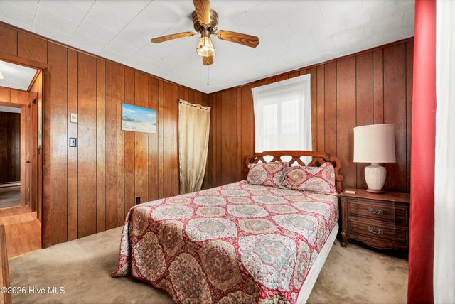 225 Sea Shore Drive, N Topsail Beach, NC 28460
