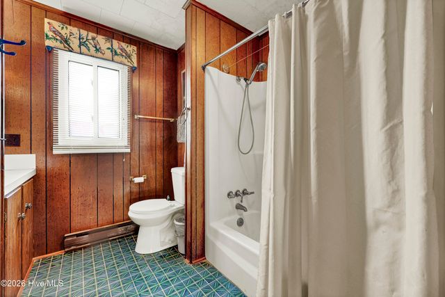 225 Sea Shore Drive, N Topsail Beach, NC 28460