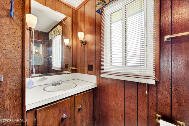225 Sea Shore Drive, N Topsail Beach, NC 28460