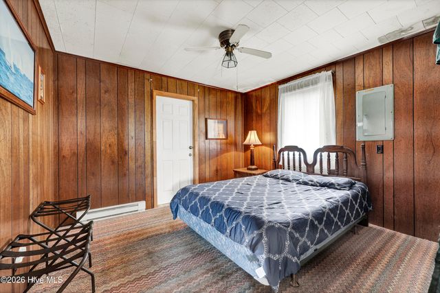 225 Sea Shore Drive, N Topsail Beach, NC 28460