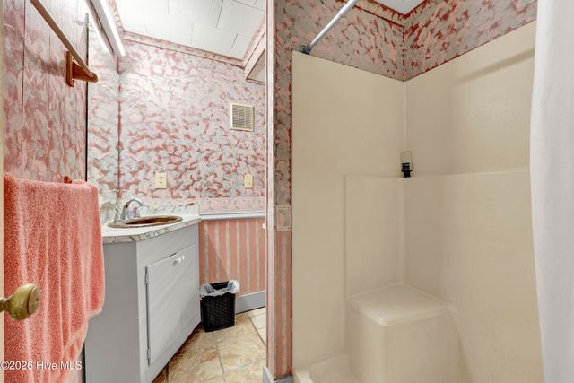 225 Sea Shore Drive, N Topsail Beach, NC 28460