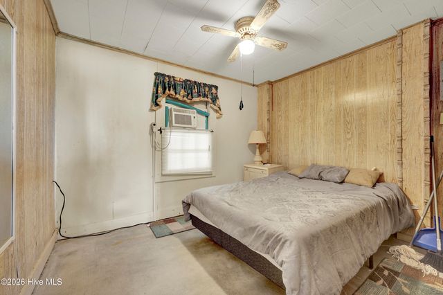 225 Sea Shore Drive, N Topsail Beach, NC 28460
