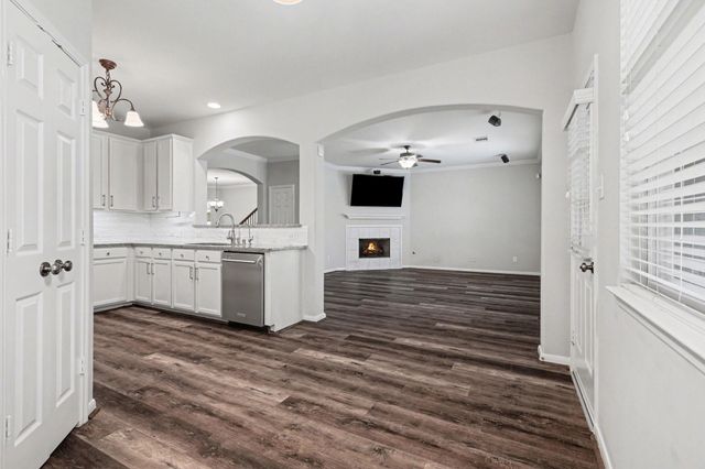 15538 Chaco Canyon Drive, Cypress, TX 77429