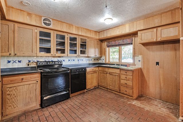 1863 E 28TH ST, Ogden, UT 84403