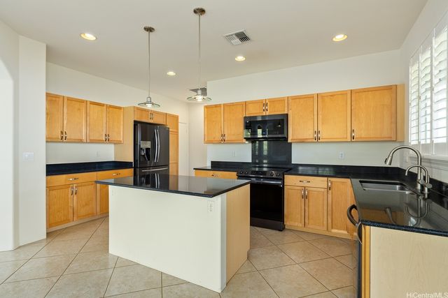 92-1967 Kulihi Street, Kapolei, HI 96707