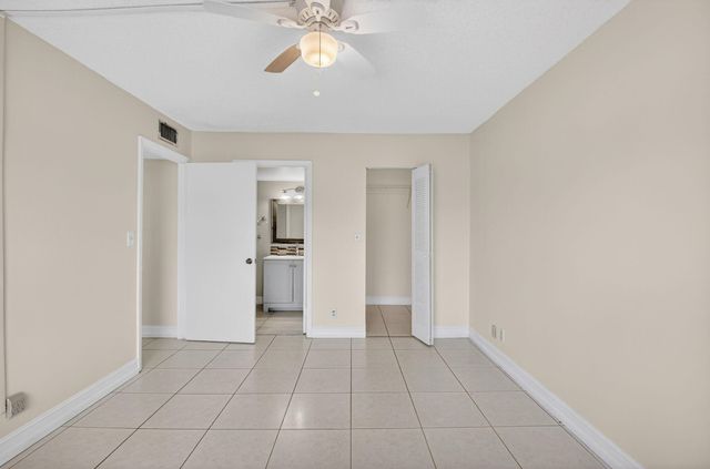7535 S Oriole Boulevard 206, Delray Beach, FL 33446